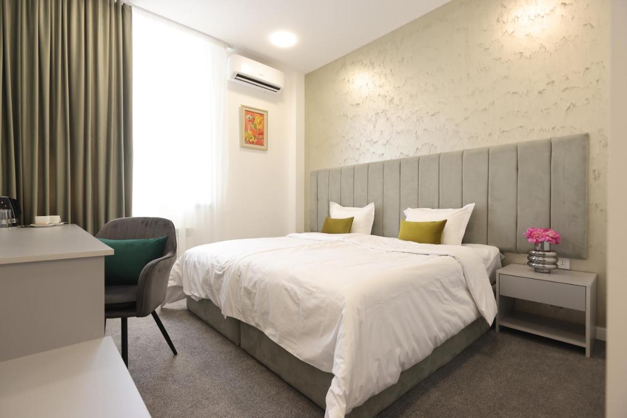 Aurora Hotel By Benefice Yerevan Ngoại thất bức ảnh