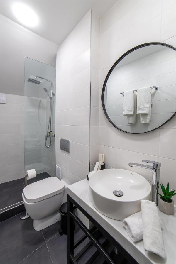 Aurora Hotel By Benefice Yerevan Ngoại thất bức ảnh