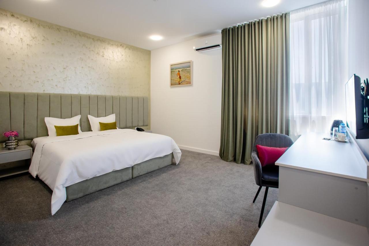 Aurora Hotel By Benefice Yerevan Ngoại thất bức ảnh